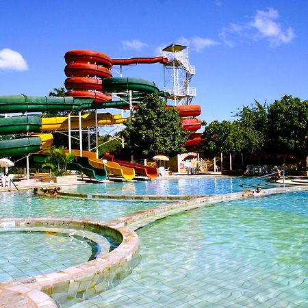 Piazza Diroma com acesso Acqua Park e Splash Caldas Novas Exterior foto
