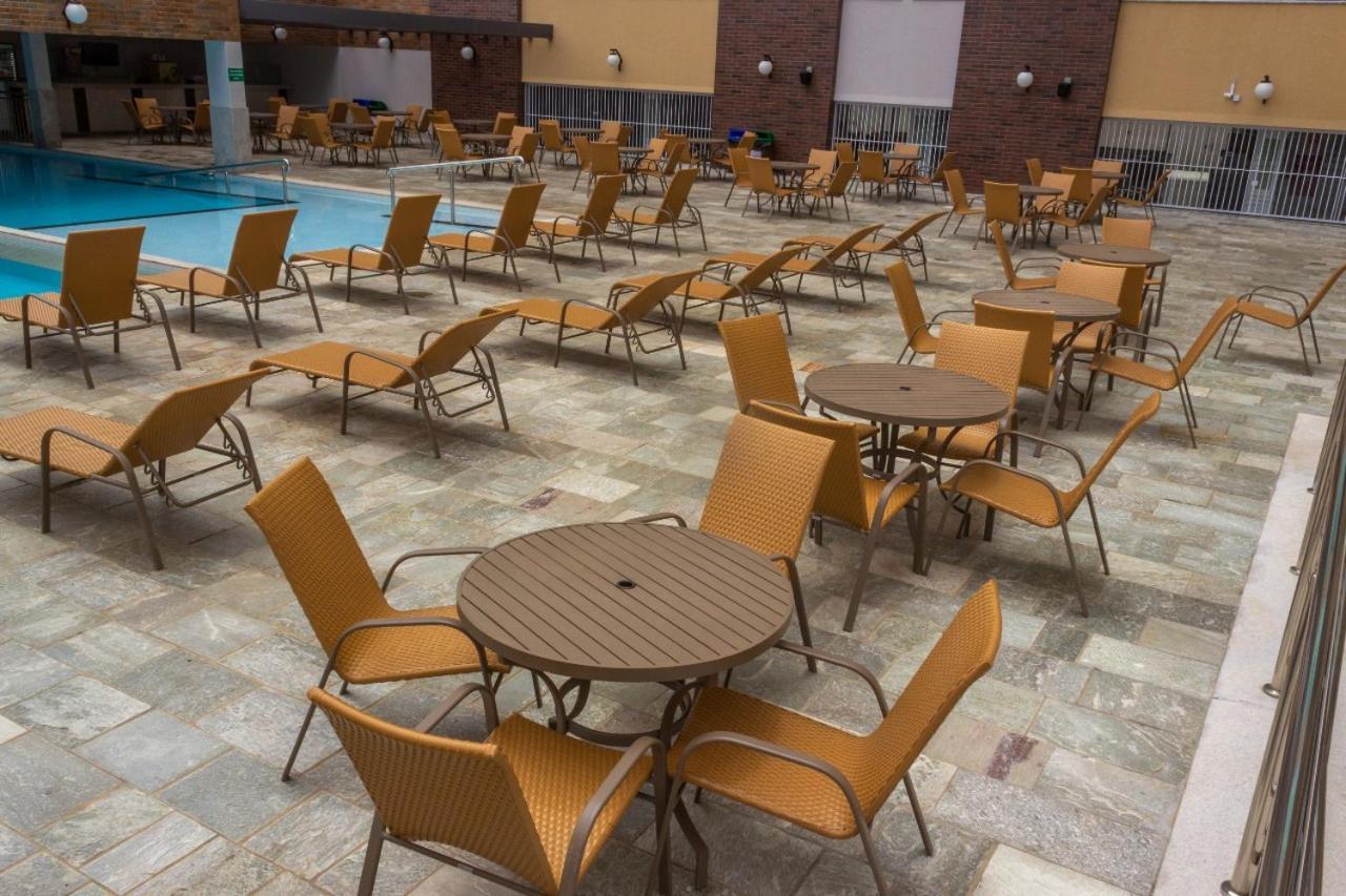 Piazza Diroma com acesso Acqua Park e Splash Caldas Novas Exterior foto