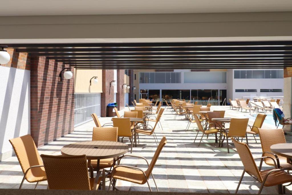 Piazza Diroma com acesso Acqua Park e Splash Caldas Novas Exterior foto