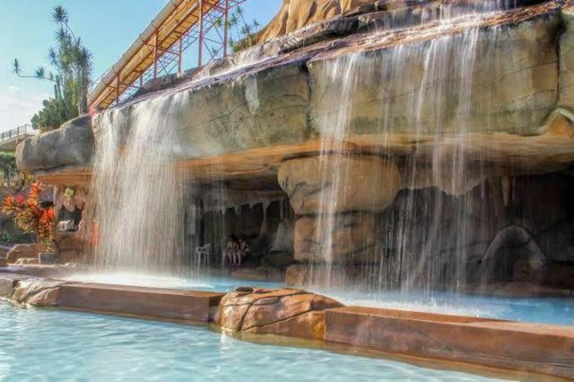 Piazza Diroma com acesso Acqua Park e Splash Caldas Novas Exterior foto