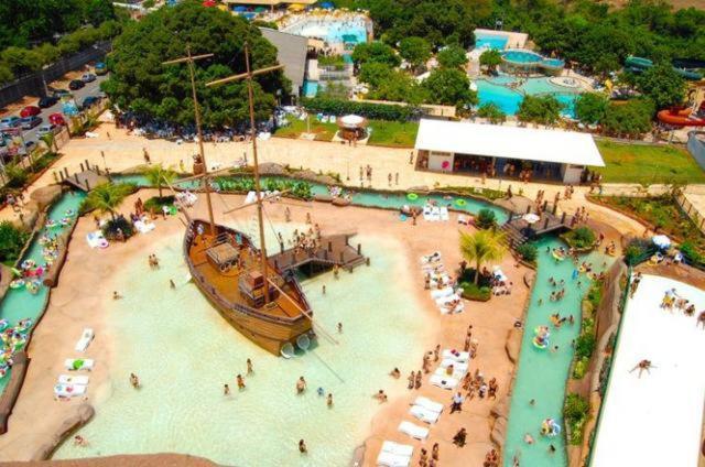 Piazza Diroma com acesso Acqua Park e Splash Caldas Novas Exterior foto